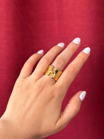 Unique Statement Ring | Gold