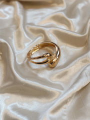 Unique Statement Bracelet | Gold