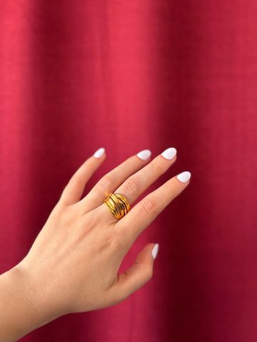 Unique Statement Ring | Gold